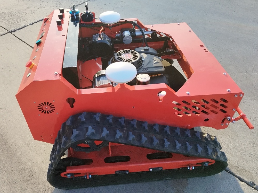 Navigation version of caterpillar lawn mower, redefine efficient operation Navigation version of caterpillar lawn mower, redefine efficient operation