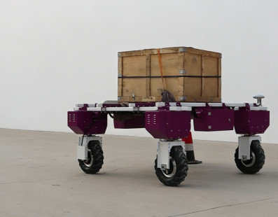 Каким образом модульное шасси с полным приводом способствует разработке сельскохозяйственных роботов?