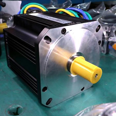 Servomotor de 1500 RPM con codificador